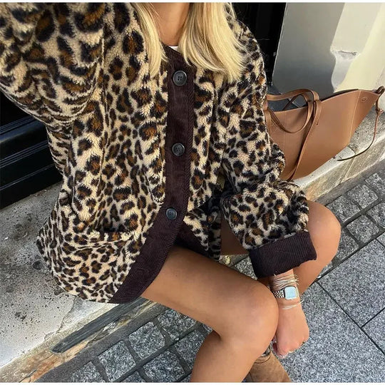 Vivian | Stylish Leopard Cardigan