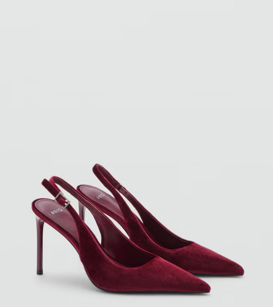 Velvet heeled shoes