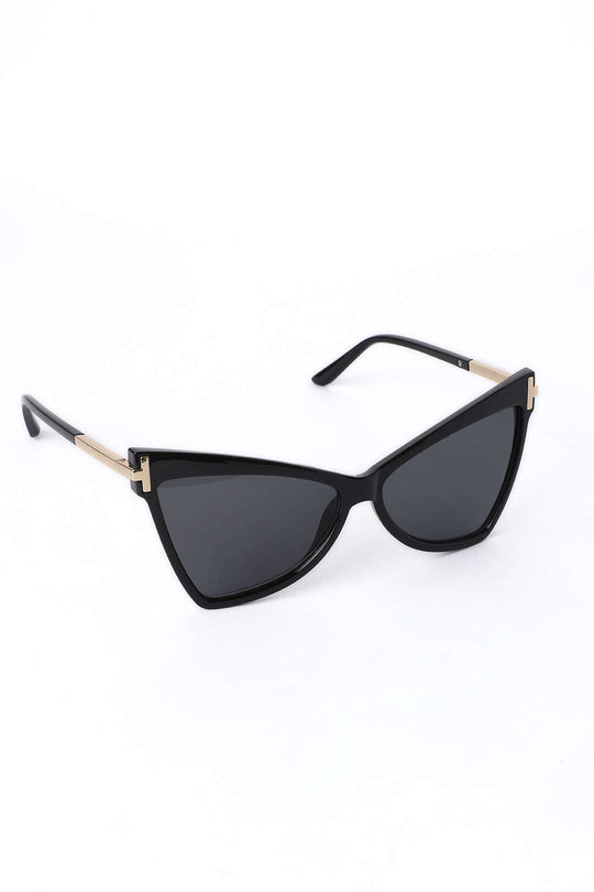 Xylia - Bold Cat-Eye Sunglasses